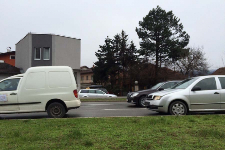 Slika (i prilika) grada: Sudar na zapadnom tranzitu