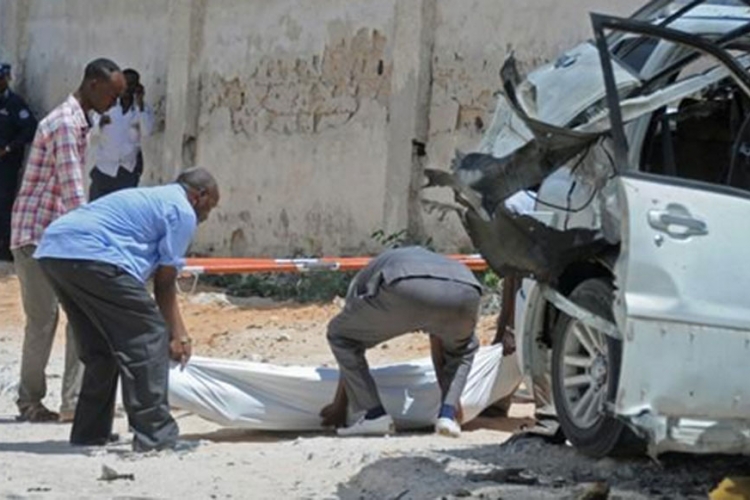 Masakr u Mogadišu: Najmanje 14 mrtvih u terorističkom napadu islamista na hotel (FOTO)