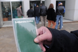 Udruženje za zaštitu deviznih štediša: Ne može se Slovenija igrati ...