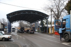 Nema naznaka da će migranti prelaztiti granicu BiH