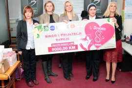 Uručili 9.000 KM za svih 9 sigurnih kuća u BiH