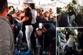 Masovna tuča putnica u avionu zbog muzike (VIDEO)