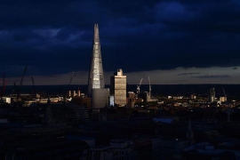 Skočio padobranom s najviše zgrade u Londonu (VIDEO)