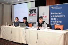 Više od 2.000 djece u FBiH treba udomiteljsku porodicu