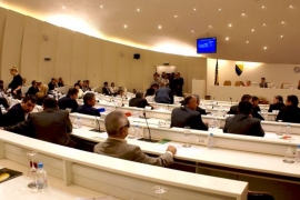 U četvrtak nova parlamentarna inicijativa: Zabraniti djelovanje svih ...
