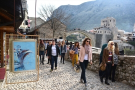 Turisti preplavili Mostar, očekuje se rekordna sezona