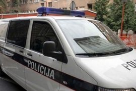 Tuzla: U sudaru tri vozila, četiri sobe povrijeđene