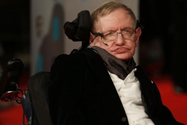 Hawking: Tri stvari koje će pokopati čovječanstvo