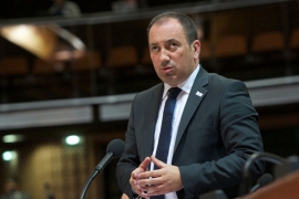 Crnadak: Ispitati navode o Markalama iz presude Karadžiću