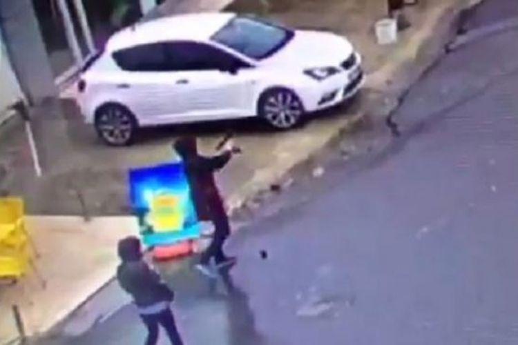 Istanbul: Napadači koji su bacilli bombu na policijsku stanicu članovi terorističke organizacije 