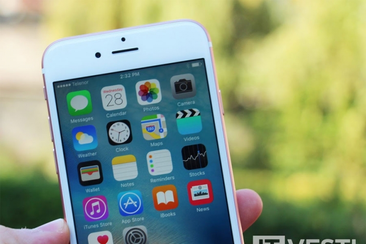 iPhone u 2017. godini dobija OLED ekran