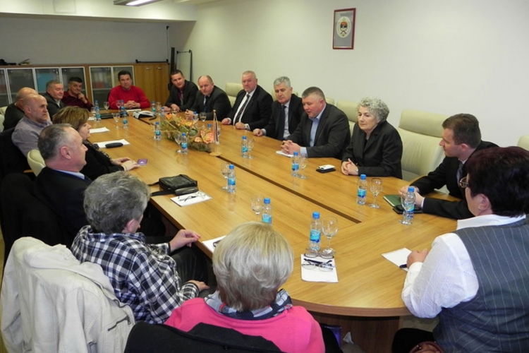 Čović sa stranačkim funkcionerima u Banjaluci