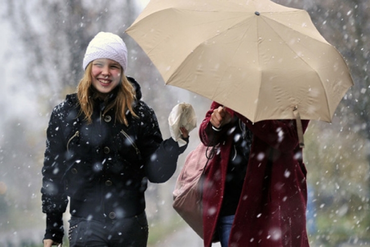 Oblačno vrijeme sa kišom i snijegom, temperatura do 14