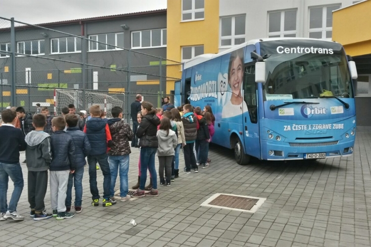 Zubomobil: Program prevencije i edukacije o oralnom zdravlju

