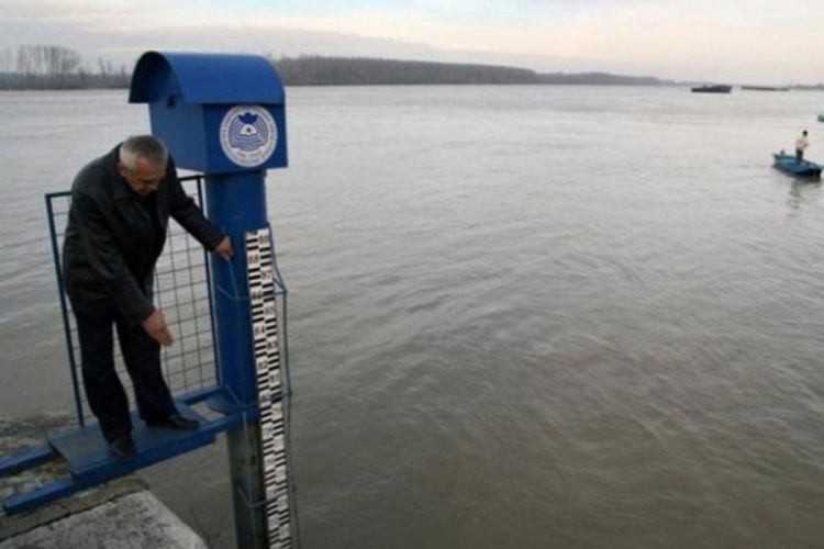 Rijeka Sava prešla kotu vanredne odbrane od poplava