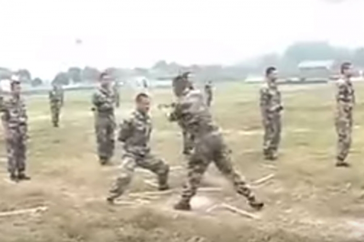 Trening kineske vojske od koje zastaje dah (VIDEO)