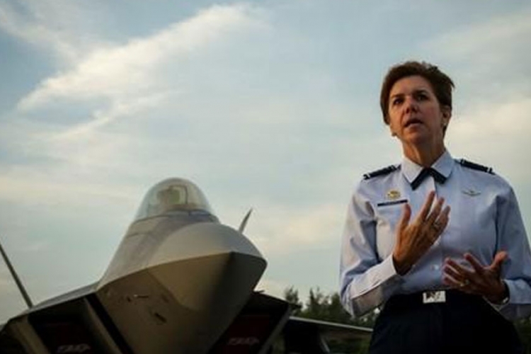 Vašington: General Lori Robinson novi šef američke Sjeverne komande
