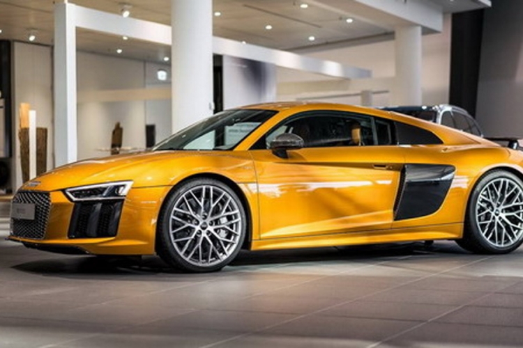 Orange Pearl R8 V10 Plus
