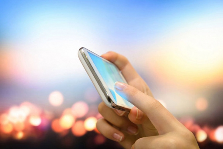 Manje SMS poruka i pretplatnika fiksne telefonije u FBiH