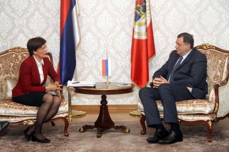 Dodik: Položaj nacionalnih manjina riješiti presudom "Sejdić-Finci"