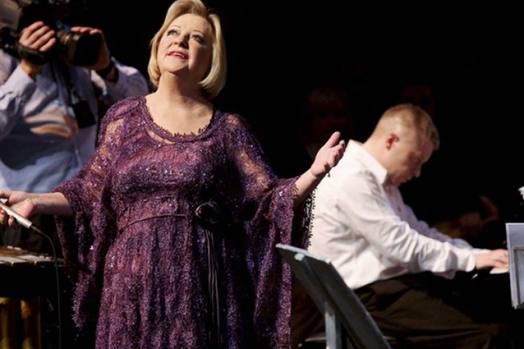 Gabi Novak: Koncert za Asrena u Beogradu biće veče puno emocija