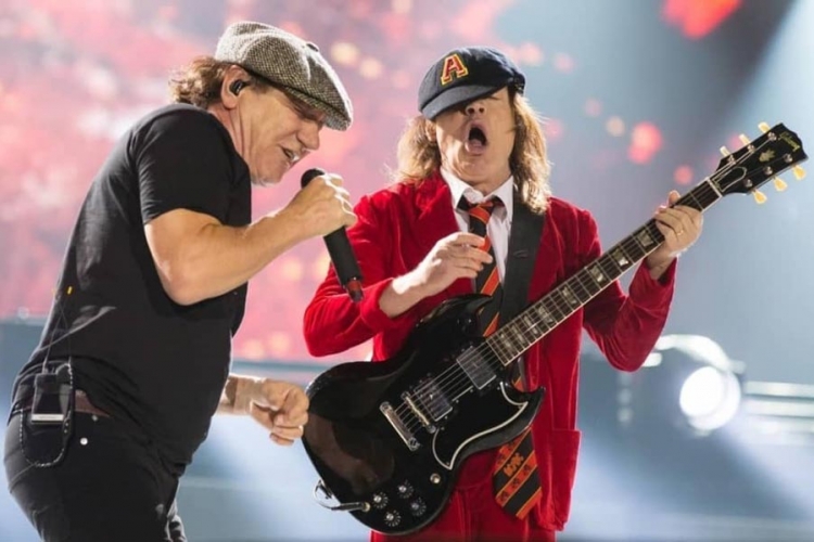 Eksl Rouz je novi pjevač grupe AC/DC?


