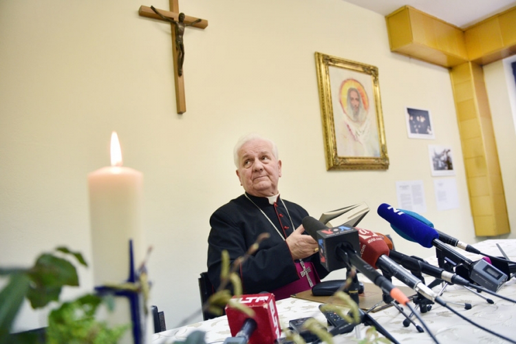 Komarica povodom Uskrsa: Mir nam je svima najvažniji
