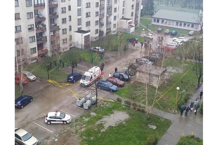 Lukavac: Dugalić na parkingu izvršio samoubistvo