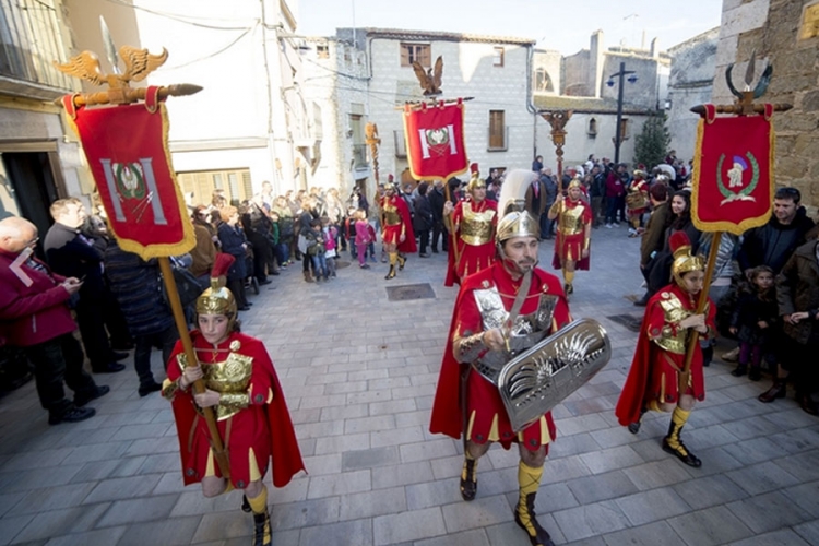 Tradicionalni "ples smrti" na ulicama španskog Vergesa (FOTO)