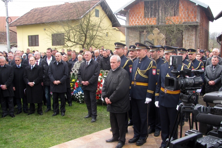 Nema budućnosti bez sjećanja na srpska stradanja