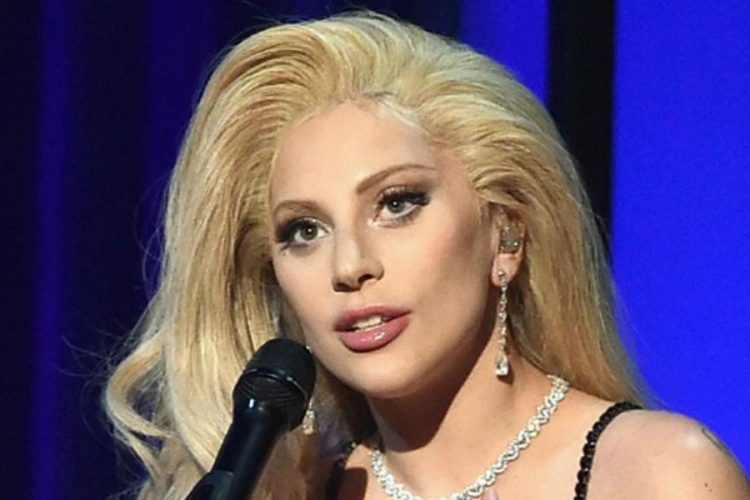 Lejdi Gaga proslavila trideseti rođendan (FOTO)