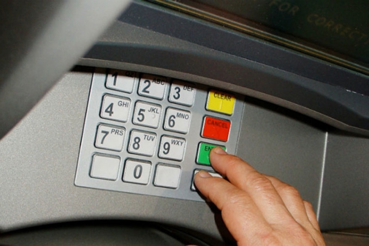 FUP: Bugari falsifikovanim karticama oštetili banku u BiH za 130.000 maraka