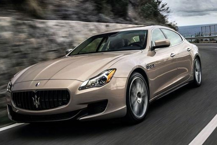 Maserati povlači 21.000 automobila zbog patosnica
