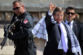 Davutoglu: Turska neće tolerisati vrijeđanje Erdogana