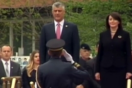 Priština: Inauguracija Tačija u oblaku suzavca