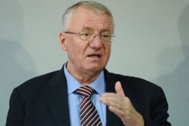 Šešelju zabranjen ulazak na Kosovo