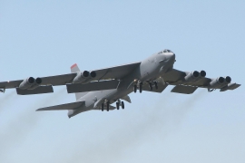 Bombarderi B-52 u Kataru, spremni za udar na ID