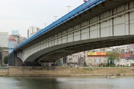 Muškarac skočio s Brankovog mosta zbog neplaćenih računa