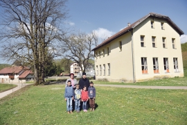 Kmećani kod Banjaluke: Školi koju je pohađao Petar Kočić prijeti ...