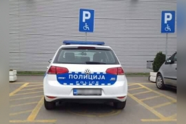 Banjaluka: Bahato parkiranje čuvara javnog reda (FOTO)