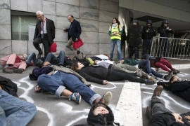 Poslije protesta uhapšeno 12 osoba u Parizu