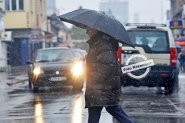 Oblačno sa kišom i snijegom, temperatura do 12 stepeni