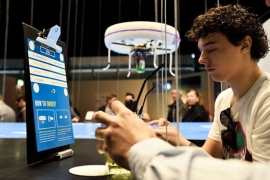 Drone cafe: Prvi kafić s dronom - konobarom (VIDEO)



