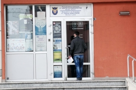 Grad nije uplatio sredstva Centru za socijalni rad: Sirotinja bez ...