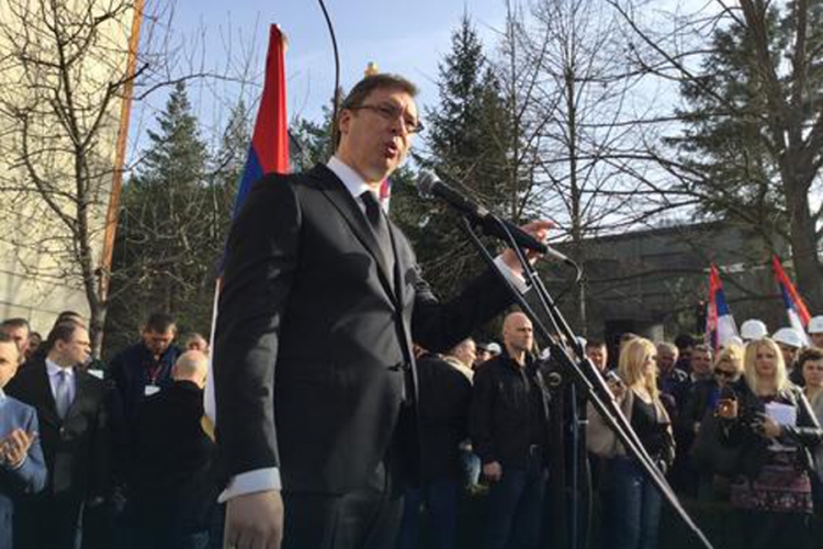 Vučić: Bombu bacili Srbi