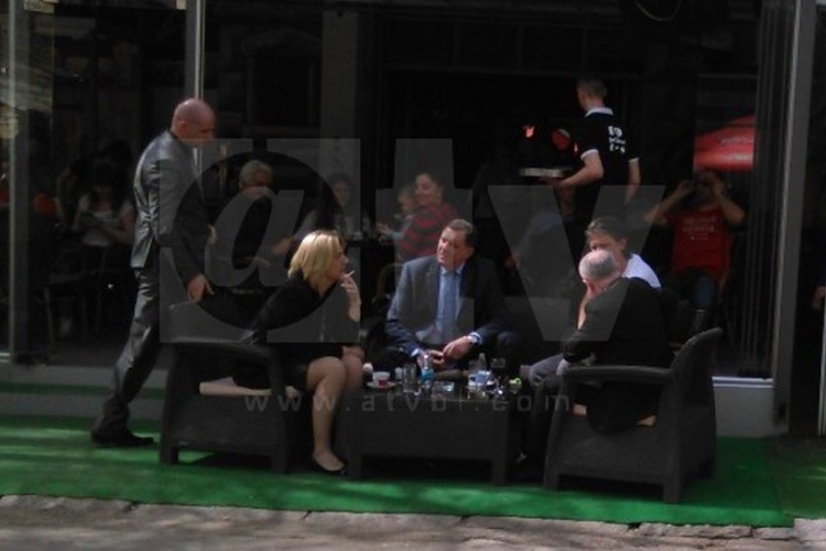 Dodik u centru Banjaluke u zanimljivom društvu (FOTO, VIDEO)