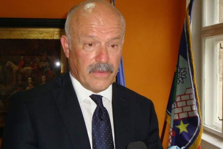 Bosanski Petrovac: Koliko damo šuma,toliko tražimo i novca