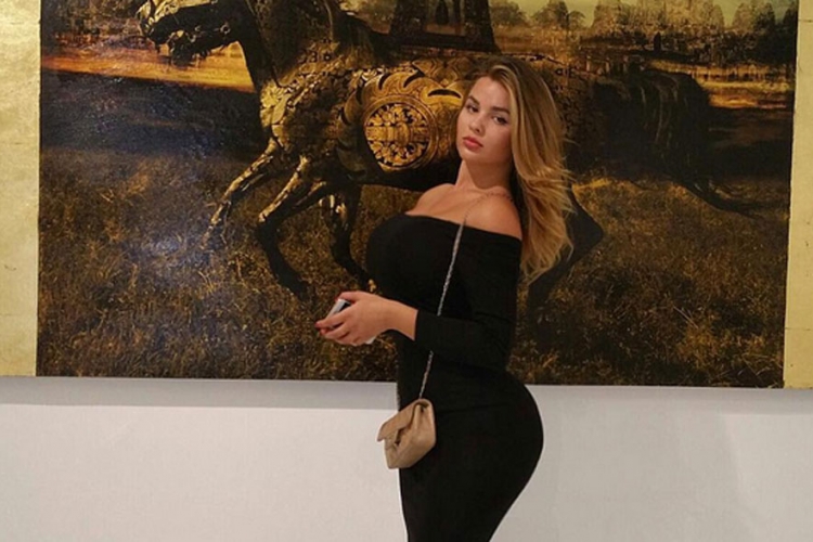 Ruska Kim Kardašijan osvaja svijet (FOTO)


