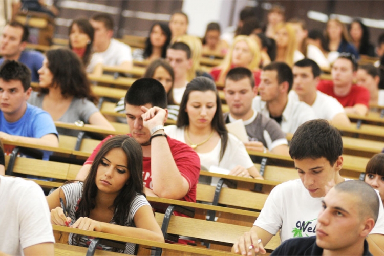 Pravo, medicina i pedagogija u RS i dalje privatno, ali uz strože kriterijume