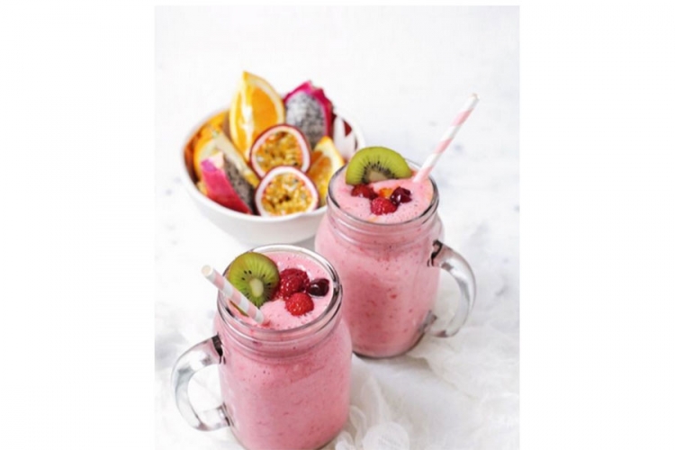 Voćni smoothie sa mrvicom egzotike